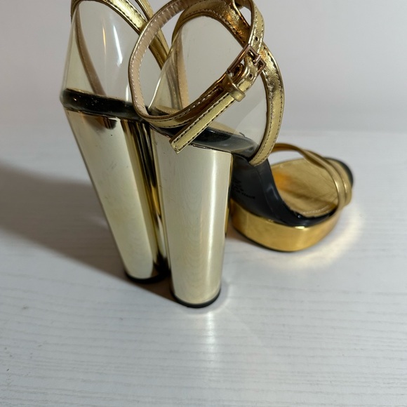 Jessica Rich Gold Platform Heels - Picture 4 of 6